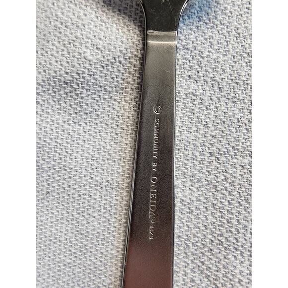 Community by Oneida (small fork) "Frost" - Picture 3 of 4